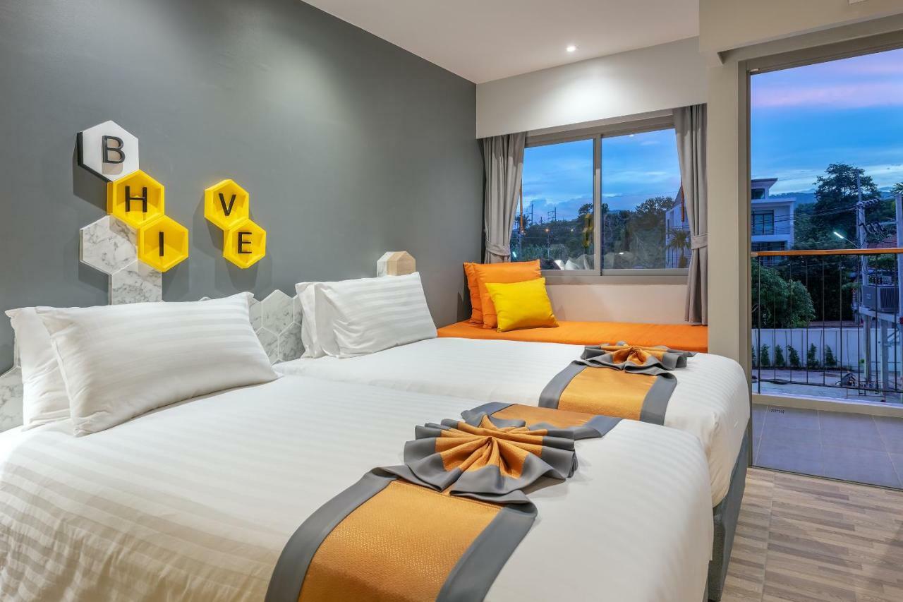 Beehive Boutique Hotel Phuket Bagian luar foto