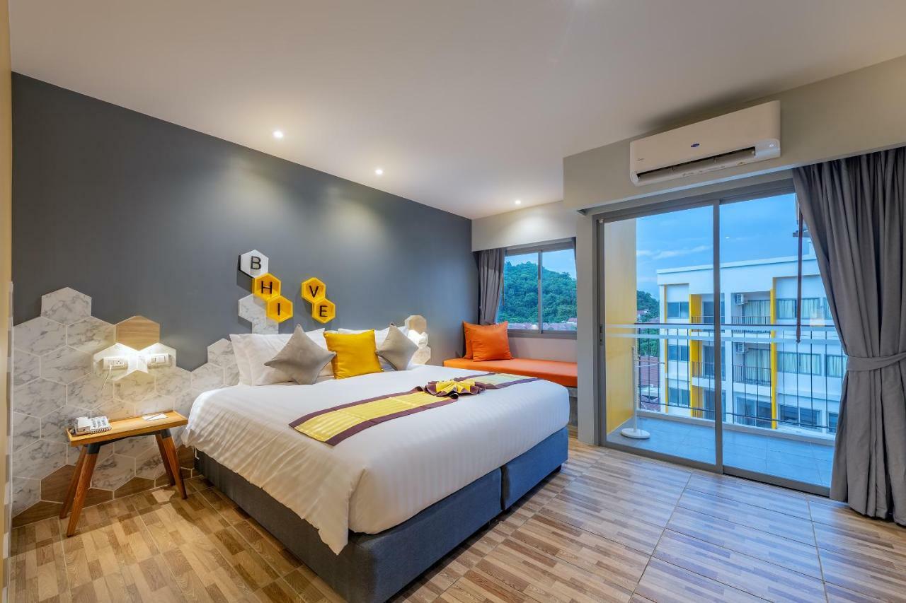 Beehive Boutique Hotel Phuket Bagian luar foto